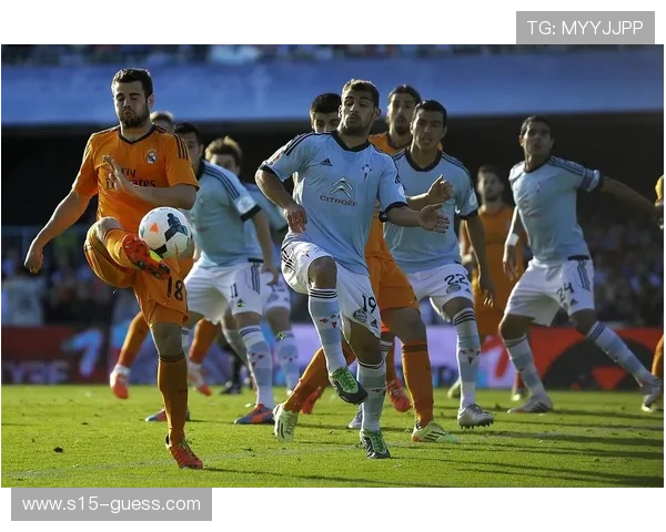 西甲前瞻：比利亚雷亚尔VS西班牙人，马塞利诺治下交锋碾压主场剑指三分