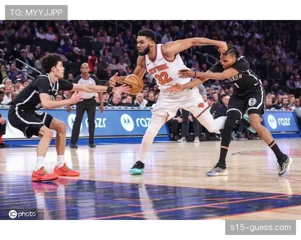 战报：尼克斯力克骑士，布伦森高效35分，球队篮板净胜15个